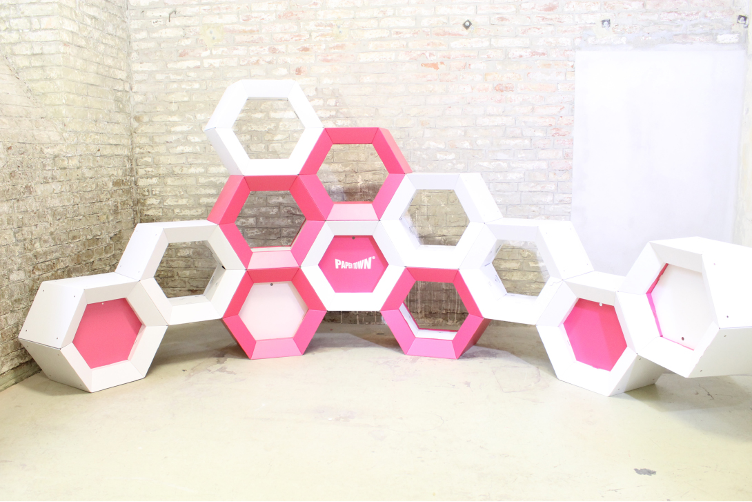 claudia berta_papertown_guggi_genger_hexaluada_00_x