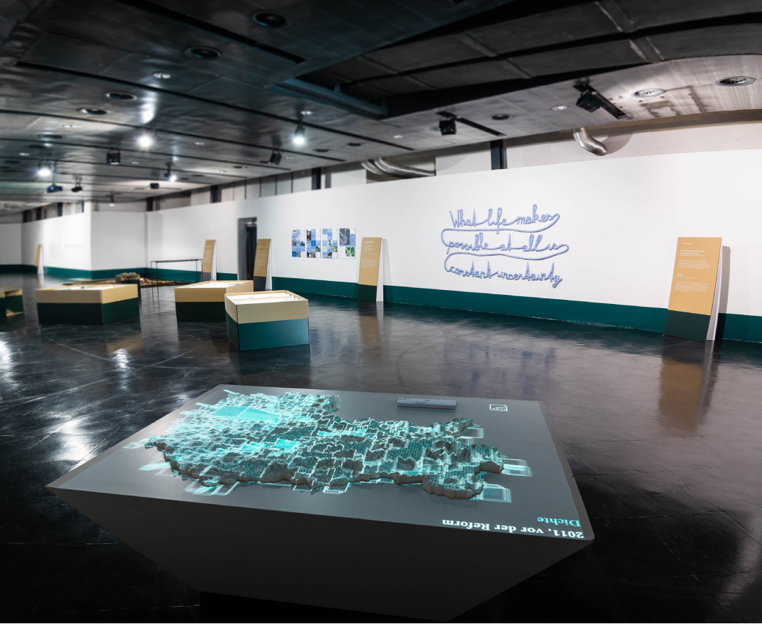 claudia berta_guggi_genger_bodenstaendig_exhibition design_08